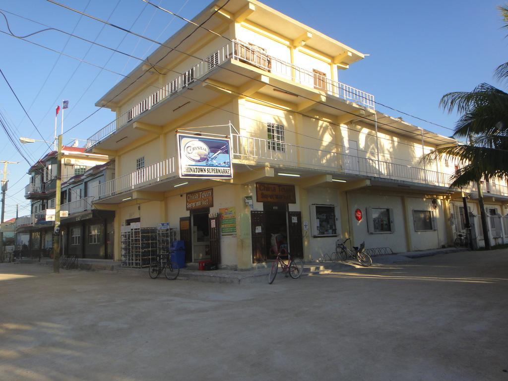 China Town Hotel Caye Caulker Exterior photo